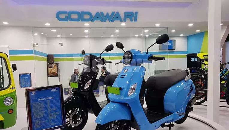 ആനന്ദ് സുജിത്തും ഭാര്യയും മരിച്ചത് വെടിയേറ്റ്; അമേരിക്കയിൽ നാലം​ഗ മലയാളി കുടുംബത്തെ മരിച്ച നിലയിൽ കണ്ടെത്തിയ സംഭവത്തിൽ ദുരൂഹത
